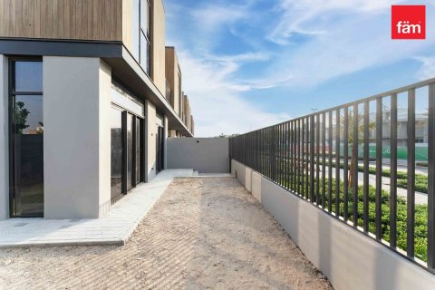 Townhouse de 4 dormitorios en Dubai, UAE No. 123294 3