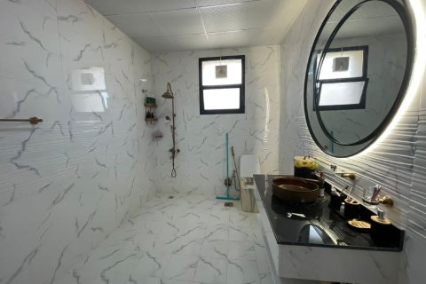 6 bedrooms Villa in Ras Al Khaimah, UAE No. 183719 7