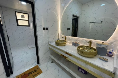 6 bedrooms Villa in Ras Al Khaimah, UAE No. 183719 8