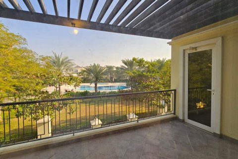 4 bedrooms Townhouse in Ras Al Khaimah, UAE No. 183718 5
