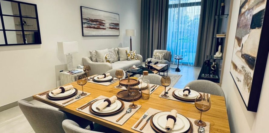 Appartement de 2 chambres à Dubai, UAE No. 141657