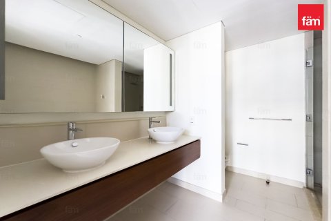 Квартира с 4 спальнями в Аль-Васл, ОАЭ №141658 27