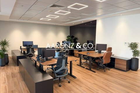 281m² Office in Business Bay, UAE No. 152553 14