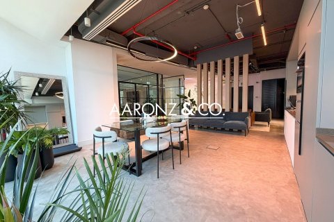 281m² Office in Business Bay, UAE No. 152553 11