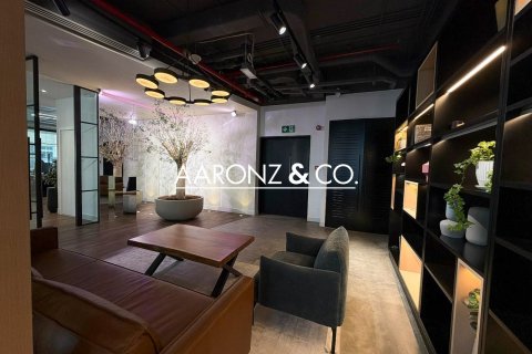 281m² Office in Business Bay, UAE No. 152553 7