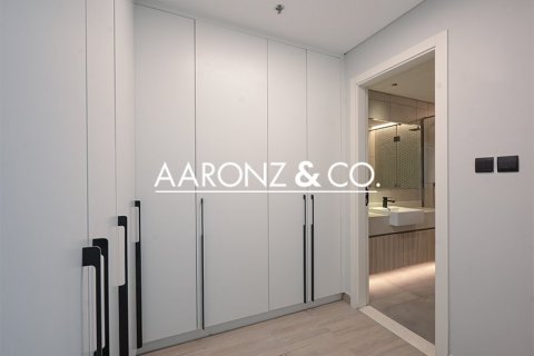 3 bedrooms Apartment in Jumeirah Village Triangle, UAE No. 152554 3