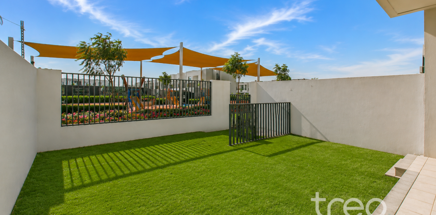 3 bedrooms Townhouse in EMAAR South, UAE No. 200858