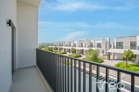 3 bedrooms Townhouse in EMAAR South, UAE No. 200858 3