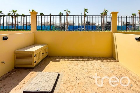 4 bedrooms Townhouse in Damac Lagoons, UAE No. 200857 3