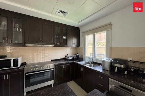 Townhouse de 3 dormitorios en Dubai, UAE No. 168058 8