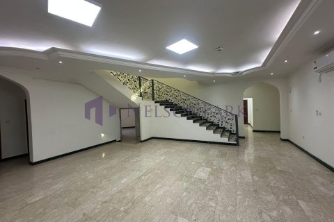 Вилла с 5 спальнями в Доха, Катар №57230 17