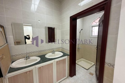 Вилла с 5 спальнями в Доха, Катар №57230 6