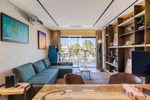 Вилла с 4 спальнями в Al Barsha South, ОАЭ №138227 16