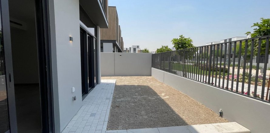 4 bedrooms Townhouse No. 117068