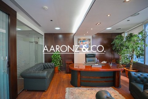 177مربع، مكتب في أبراج بحيرة جميرا, الإمارات العربية المتحدة رقم 115541 6