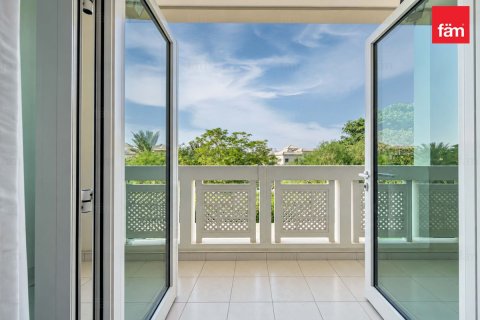 Villa de 4 dormitorios en Al Furjan, UAE No. 210766 22