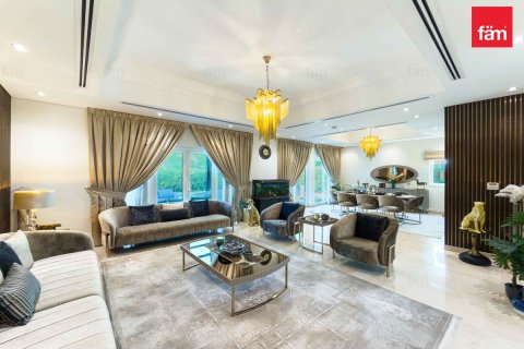 Villa de 4 dormitorios en Al Furjan, UAE No. 210766 3