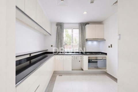 Villa de 3 dormitorios en Dubai Land, UAE No. 191408 12