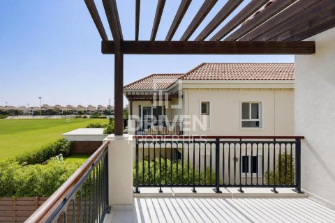 Villa de 3 dormitorios en Dubai Land, UAE No. 191408 20