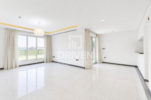 3 bedrooms Villa in Dubai Land, UAE No. 191408