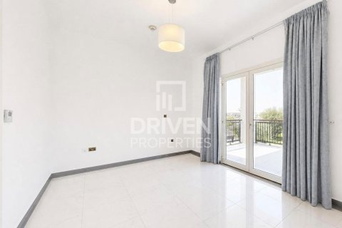 Villa de 3 dormitorios en Dubai Land, UAE No. 191408 4