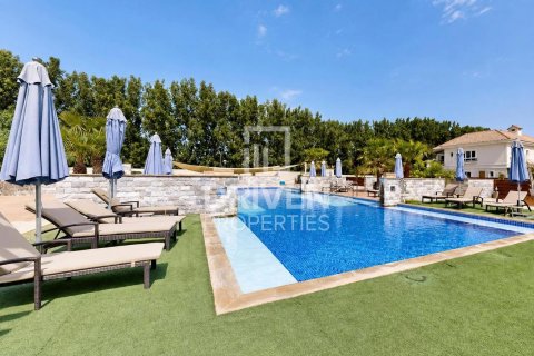 Villa de 3 dormitorios en Dubai Land, UAE No. 191408 26