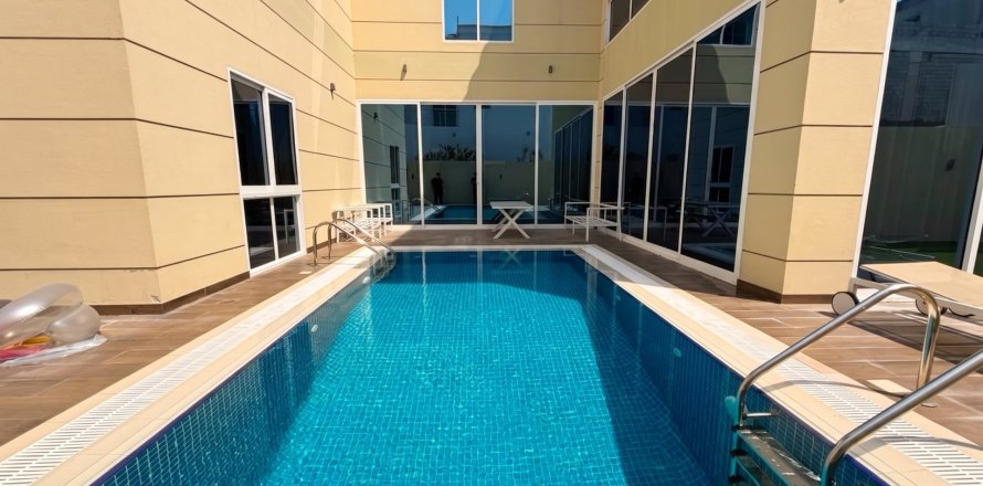 5 bedrooms Villa in Al Barsha, UAE No. 203539