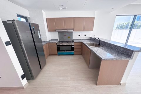 Townhouse de 5 dormitorios en Damac Lagoons, UAE No. 162588