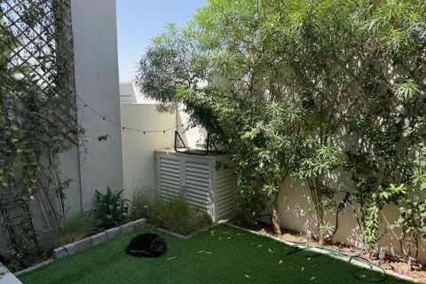 Таунхаус с 3 спальнями в DAMAC Hills (Akoya by DAMAC), ОАЭ №162587 3