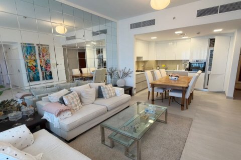 Квартира с 2 спальнями в Zahra Apartments, ОАЭ №162584 8