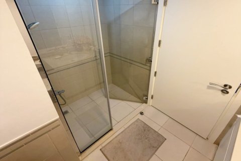 Квартира с 2 спальнями в Zahra Apartments, ОАЭ №162584 5