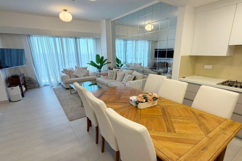 Квартира с 2 спальнями в Zahra Apartments, ОАЭ №162584 14