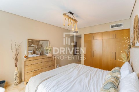 Квартира с 3 спальнями  №121601 10