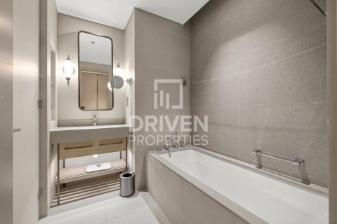 2 bedrooms Apartment in Vida Residences Dubai Mall, UAE No. 192446 15
