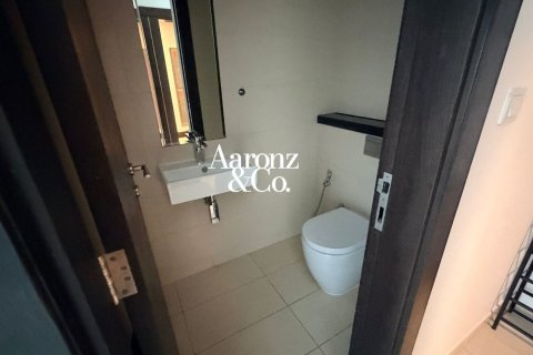 2 bedrooms Apartment in Silverene Tower B, UAE No. 198867 5