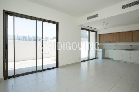3 bedrooms Villa in EMAAR South, UAE No. 136358 22