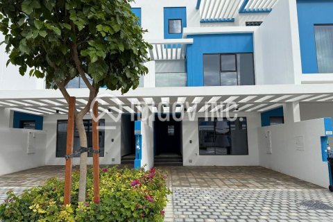 Таунхаус с 5 спальнями в Damac Lagoons, ОАЭ №136356 3