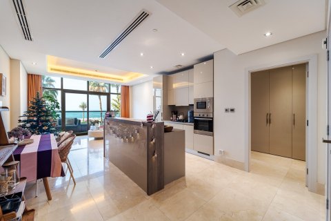 Квартира с 2 спальнями в Пальма Джумейра, ОАЭ №147140 3