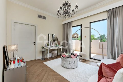 Villa de 4 dormitorios en Jumeirah Islands, UAE No. 200306 30