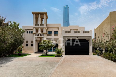 Villa de 4 dormitorios en Jumeirah Islands, UAE No. 200306