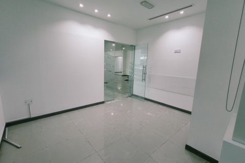 312مربع، مكتب في Bay Square, الإمارات العربية المتحدة رقم 150584 2