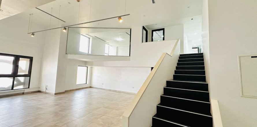 3 bedrooms Apartment No. 112089