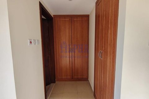 4 bedrooms Villa in Al Hamra Village, UAE No. 142068 14