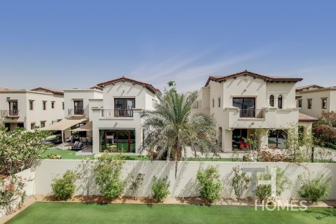 Villa de 4 chambres à Rosa, UAE No. 173481 15