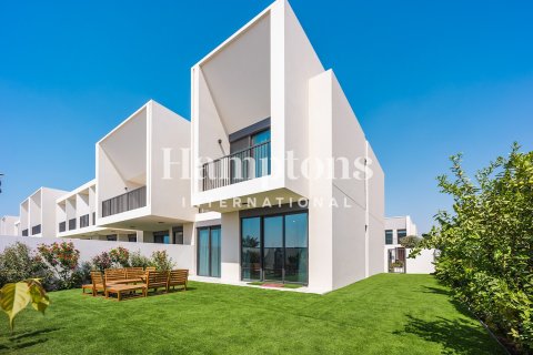 4 bedrooms Townhouse in Dubai, UAE No. 145903 17