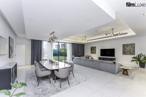 Villa de 5 dormitorios  No. 109650 7