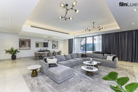 Villa de 5 dormitorios  No. 109650 4