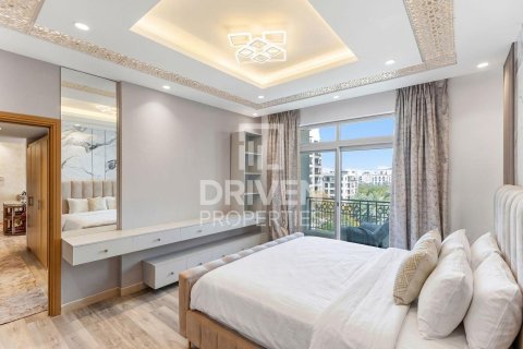 Apartment de 2 dormitorios en The Views, UAE No. 188599 9