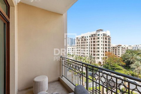 Apartment de 2 dormitorios en The Views, UAE No. 188599 13