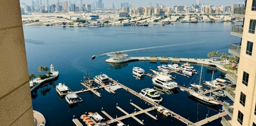 Appartement de 2 chambres à Dubai, UAE No. 126617